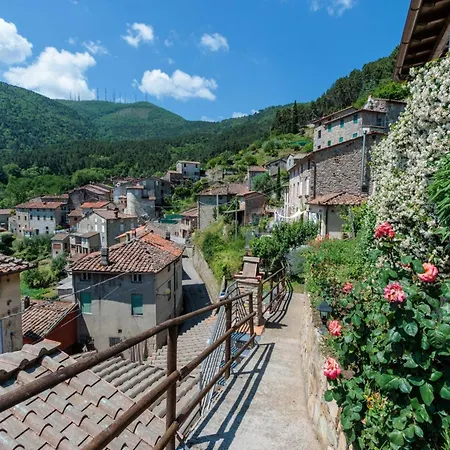 In Tuscany With Pool And Scenic Views Semesterbostad *