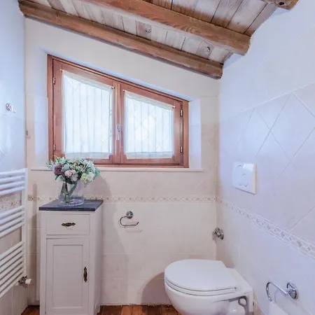 In Tuscany With Pool And Scenic Views * Ruota